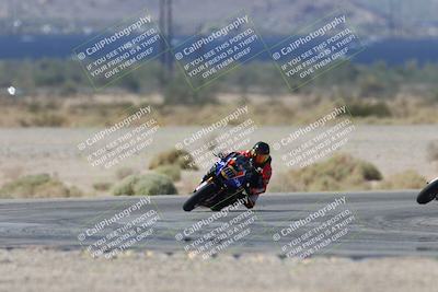 media/Oct-05-2025-CVMA (Sun) [[beeef4f201]]/Race 5-Amateur Supersport Open (Holeshot)/
